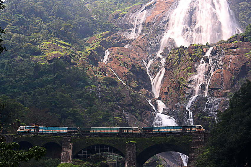 Dudh Sagar Falls