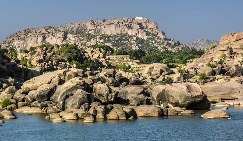 Hampi, stenbumlingar och tempel