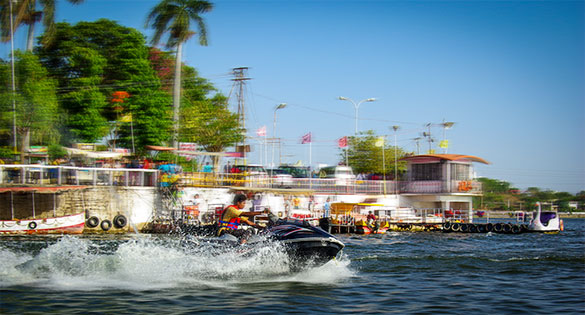 Vattenscooter i Indien